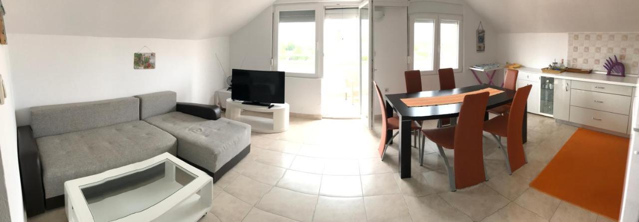 Apartmani Livk Debeljak 외부 사진